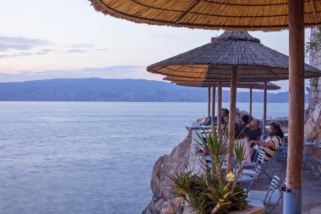 Hotel Leto Hydra Bagian luar foto